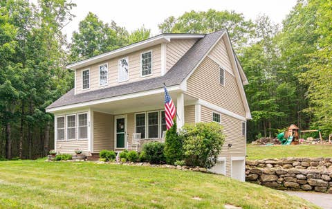 Photo of 94 High Meadows Drive, Deerfield, NH 03037 (MLS # 5098406)