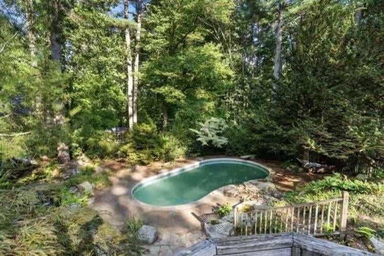Photo of 34 Sharon Road, Windham, NH 03087 (MLS # 5109291)