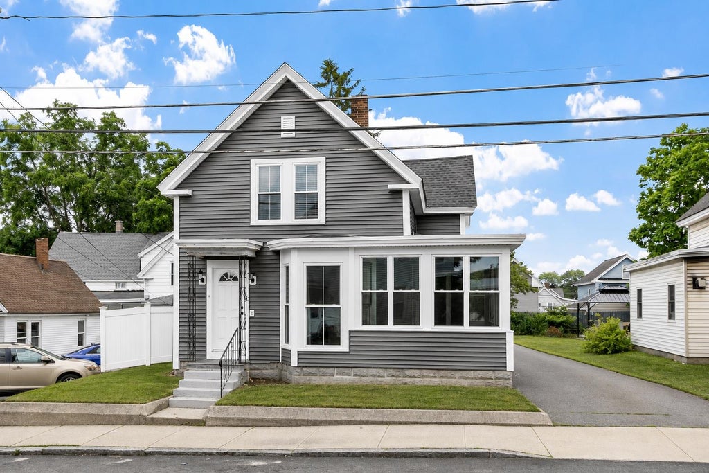 Photo of 98 Vine Street, Nashua, NH 03060 (MLS # 5099012)