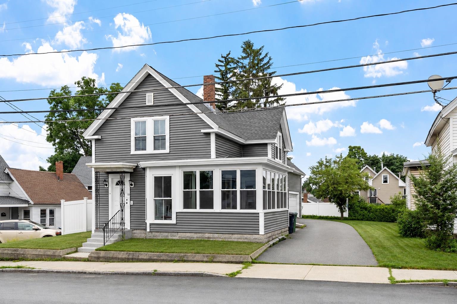 98 Vine Street