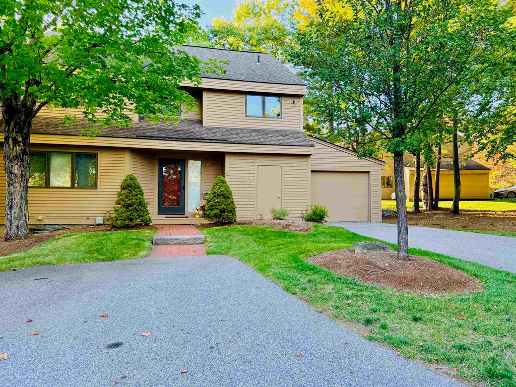 Photo of 2 Portside Drive #4, Moultonborough, NH 03254 (MLS # 5114937)