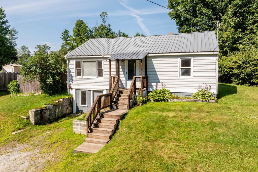 Photo of 10 Swan Street, Newport, NH 03782 (MLS # 5103210)