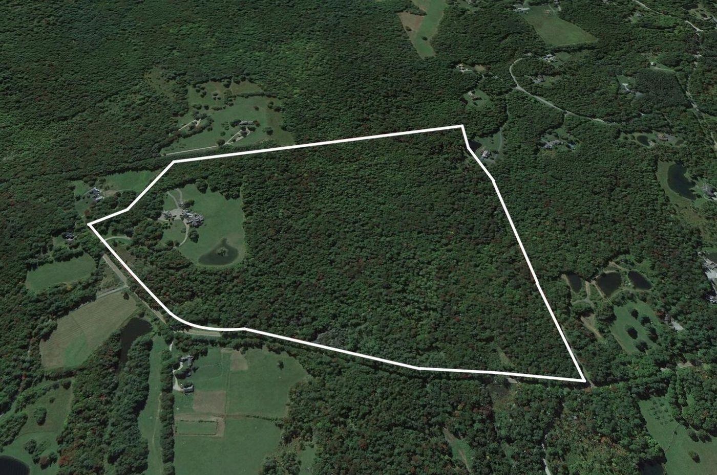 2575 Weeks Hill Road