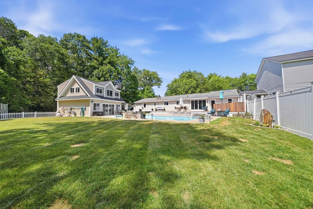 Photo of 4 Whittier Drive, Seabrook, NH 03874 (MLS # 5096301)