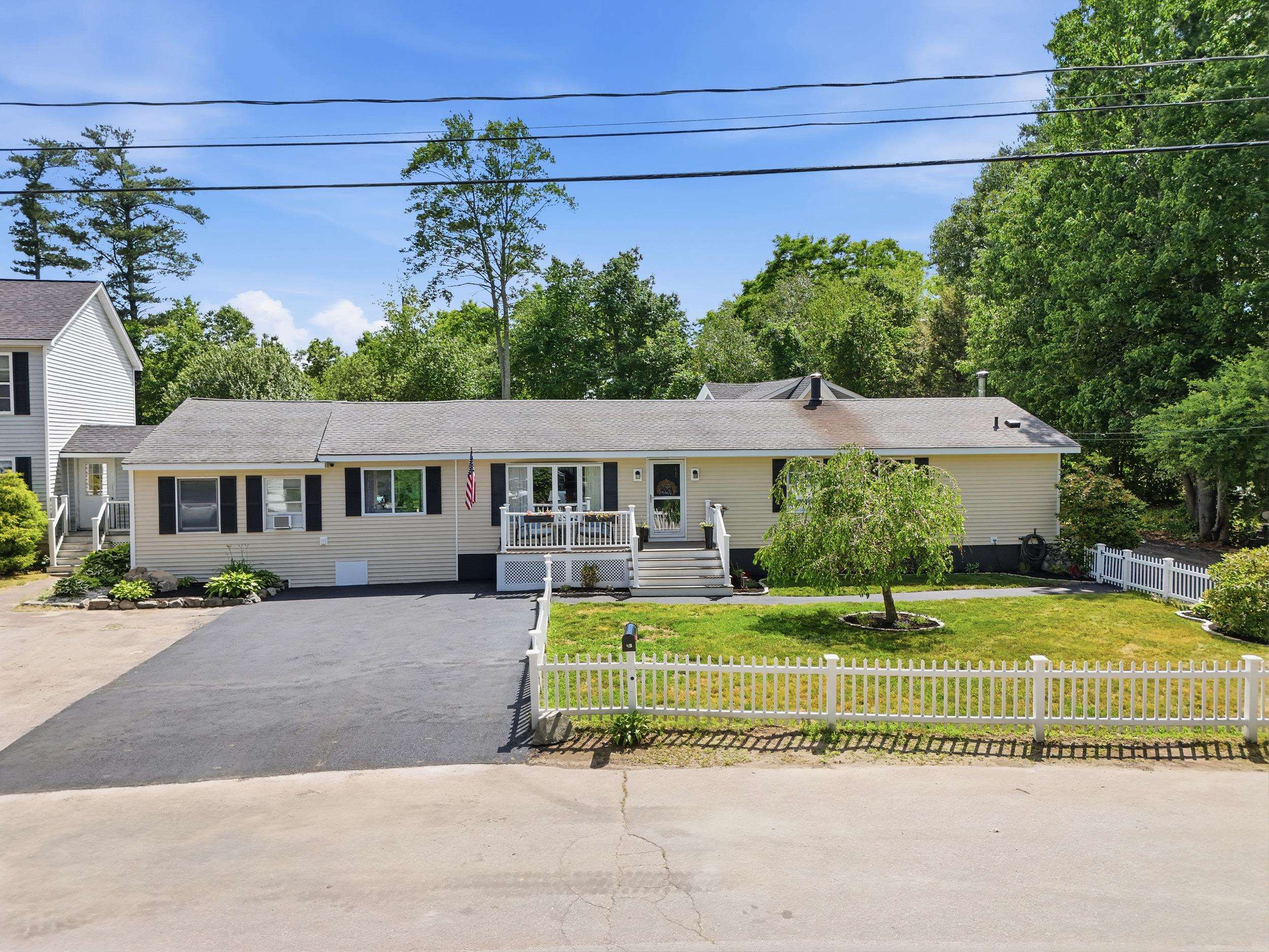 4b Whittier Drive
