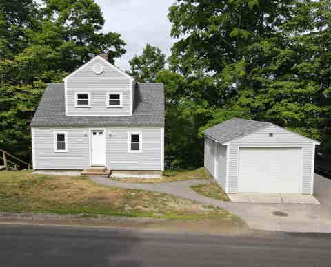 Property photo of 33 Upper Ladd Hill Road, Meredith, NH 03253