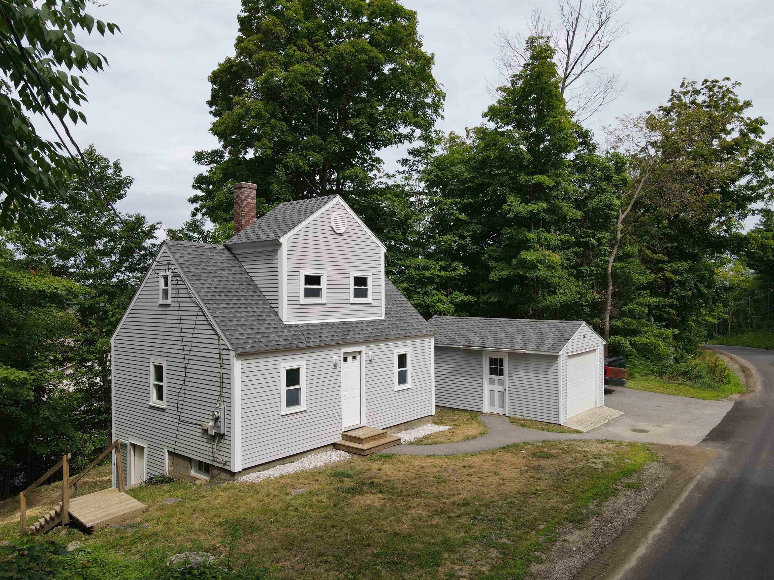 33 Upper Ladd Hill Road