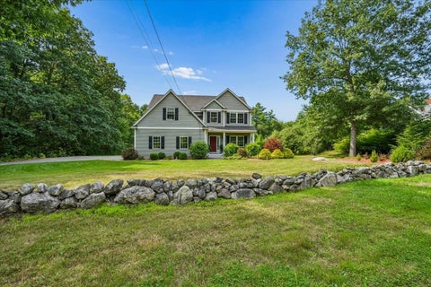 Photo of 12 Alexander Road, Londonderry, NH 03053 (MLS # 5104889)