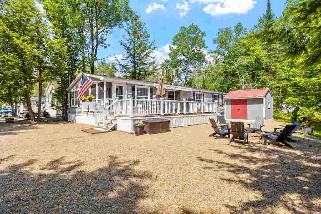 Photo of 12 Barvel Whang Road, Tuftonboro, NH 03816 (MLS # 5088305)