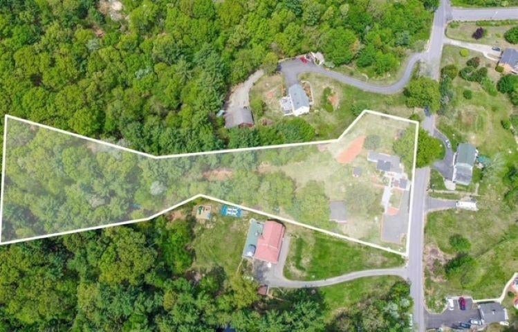 33 Beacon Hill Road