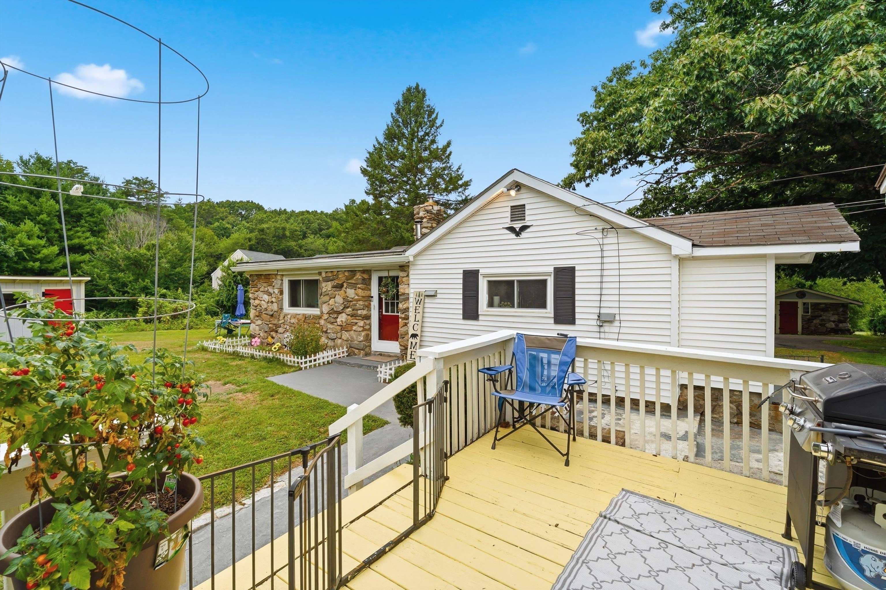 33 Beacon Hill Road