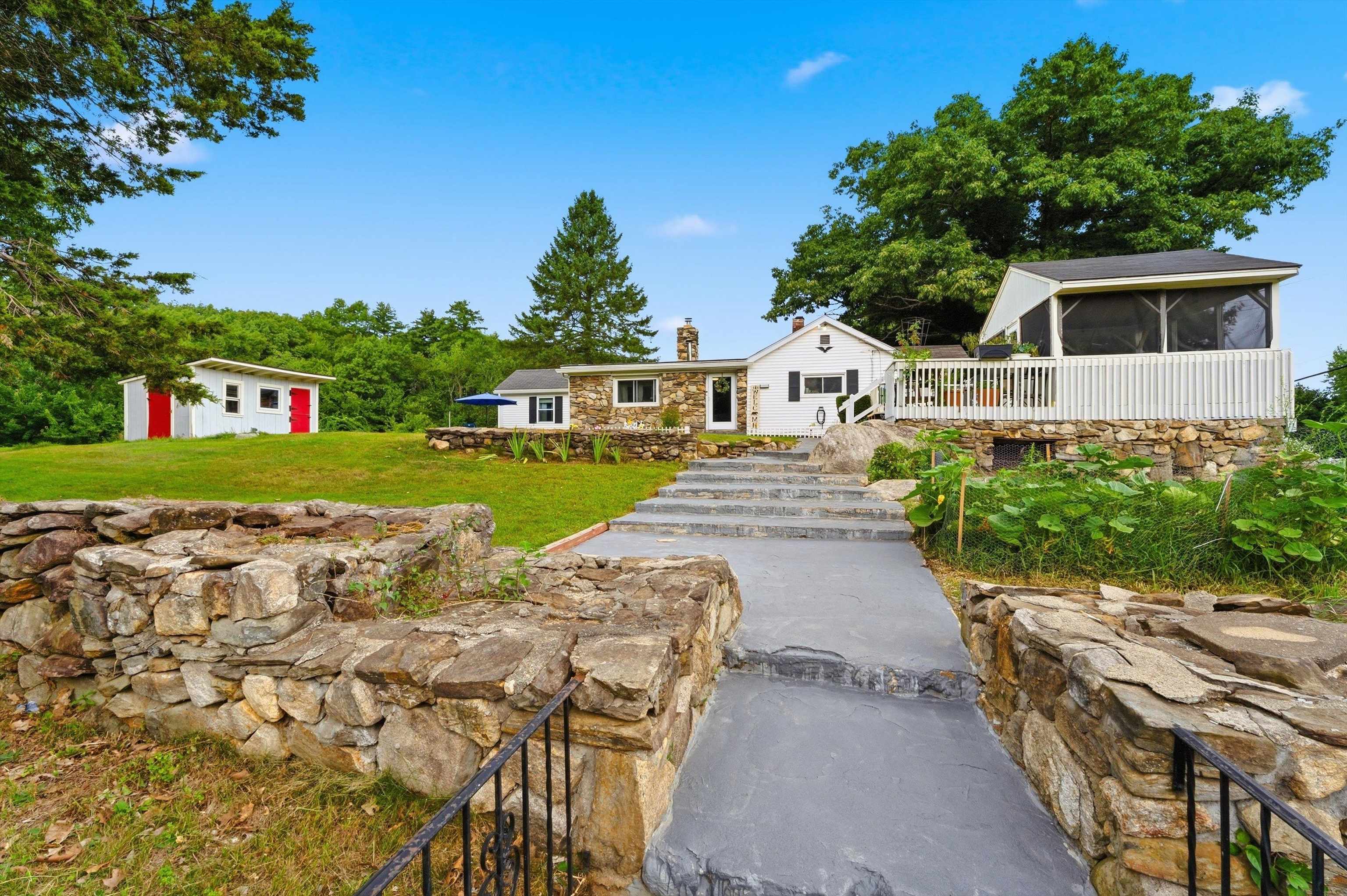 33 Beacon Hill Road