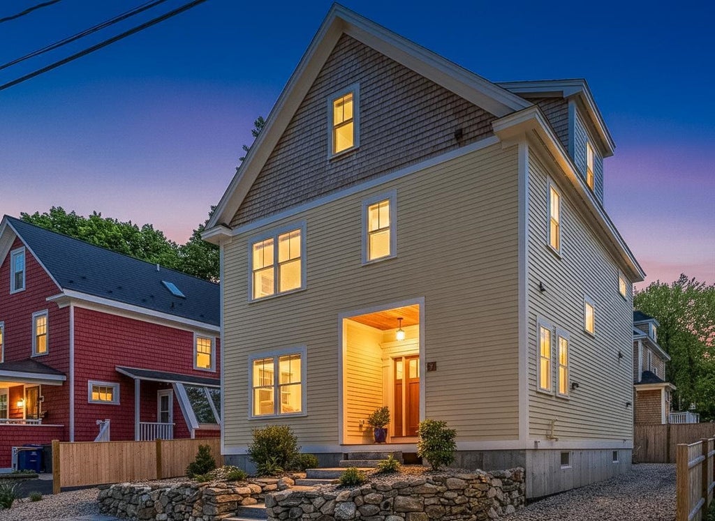 Photo of 57 Sherburne Avenue, Portsmouth, NH 03801 (MLS # 5092717)