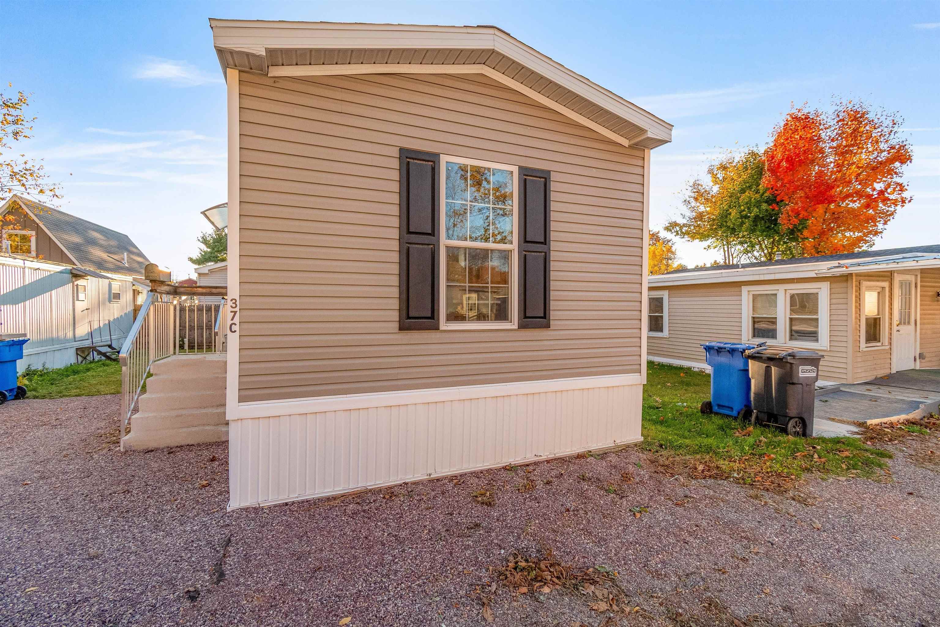 37 Avenue C - Photo 3