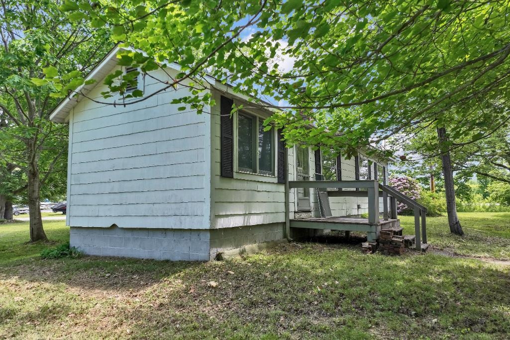 4 Varney Point Road