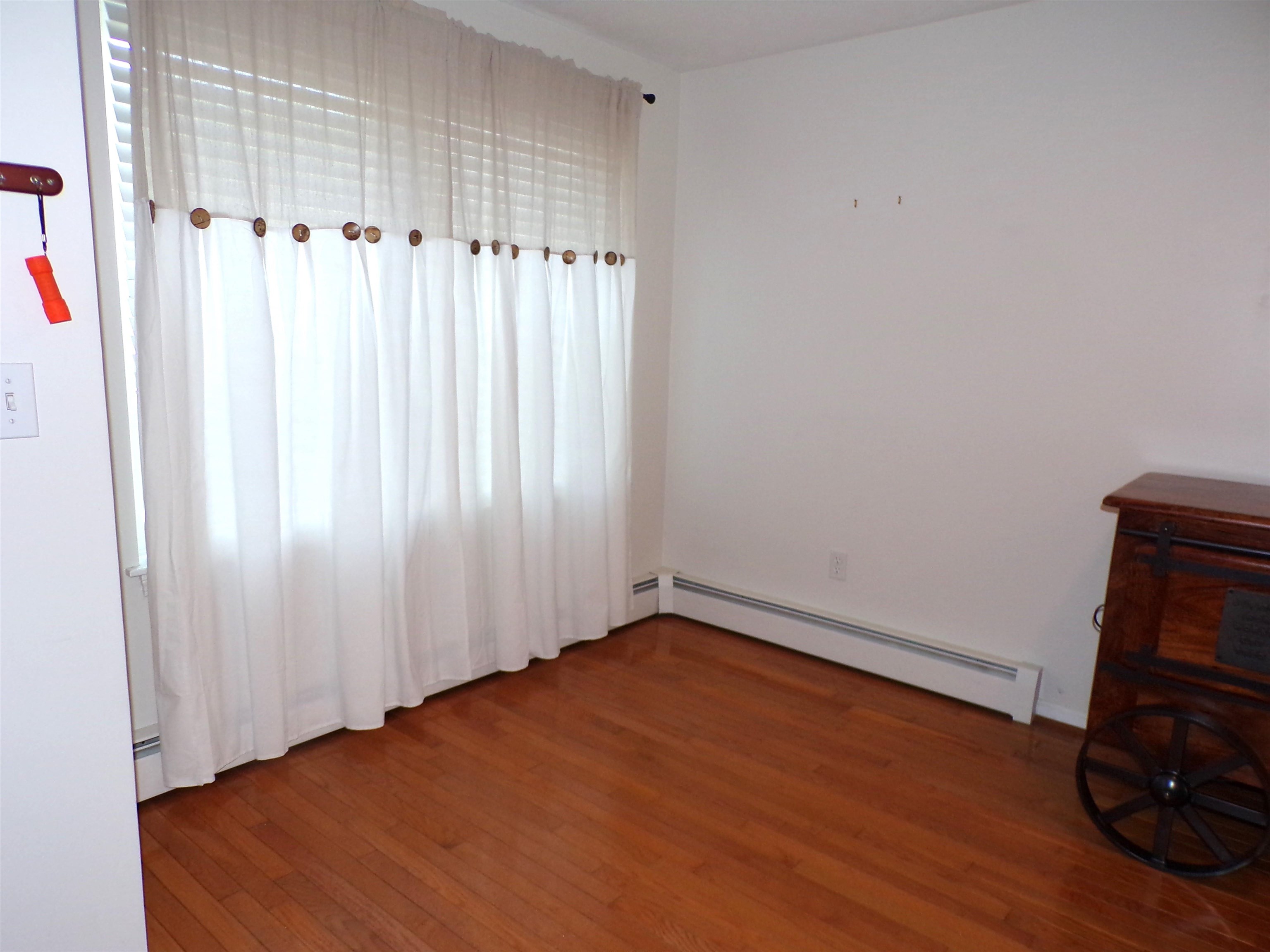 6 Pleasant Street