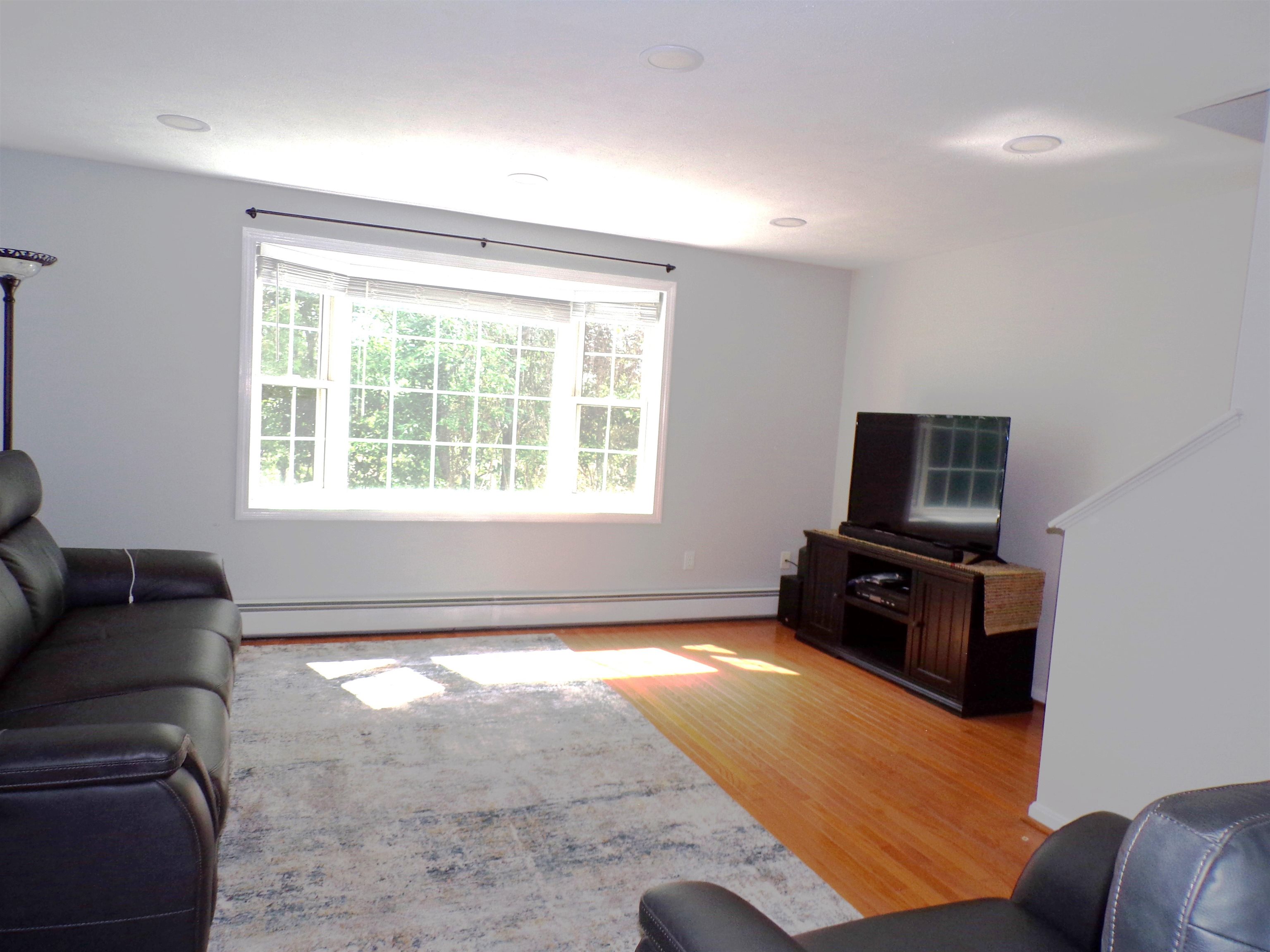 6 Pleasant Street