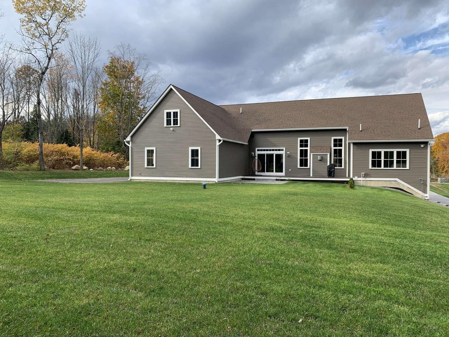 3 Labrador Lane