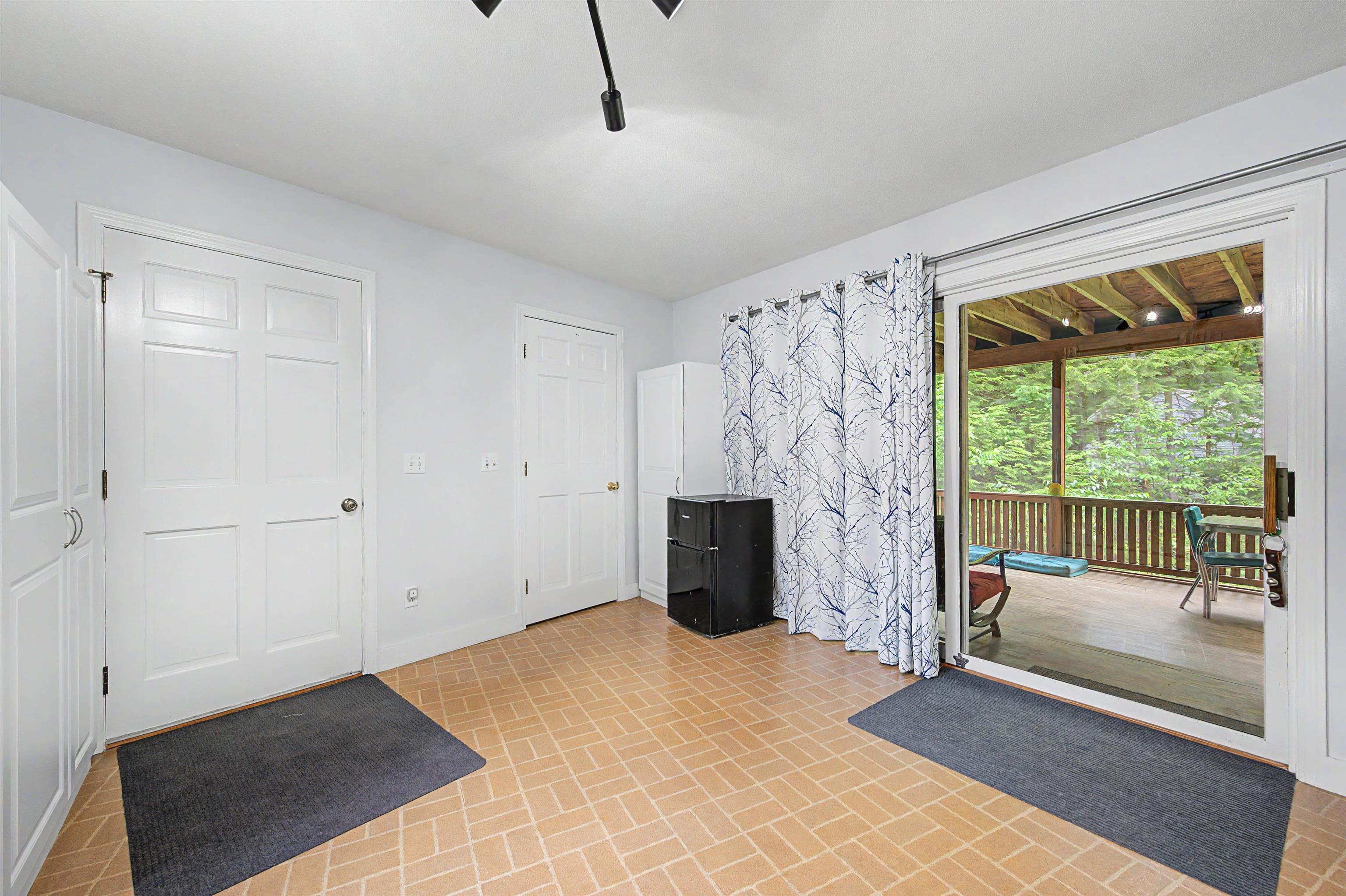 10 Twin Birch Lane