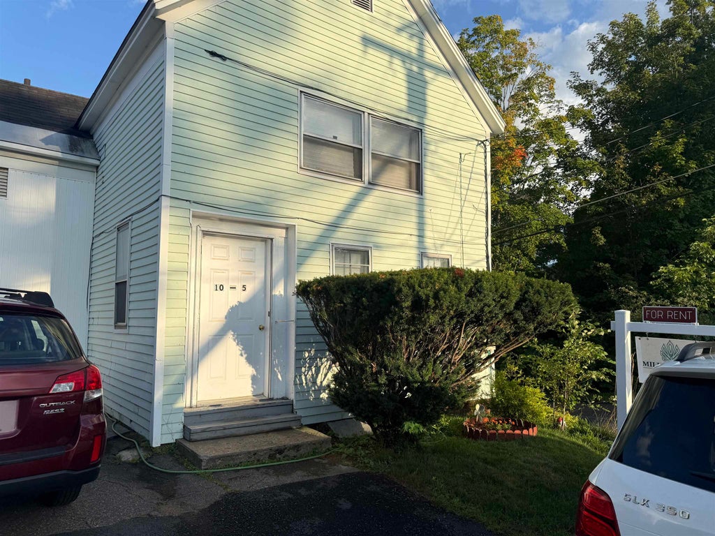 Photo of 19 Pleasant Street #5, Ashland, NH 03217 (MLS # 5109419)