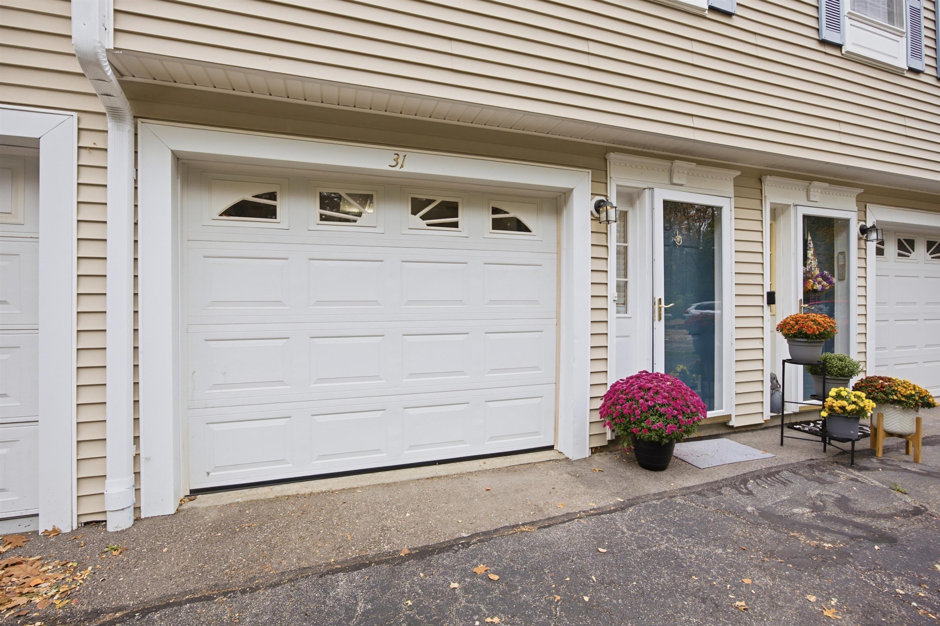 1029 S Mammoth Road 31
