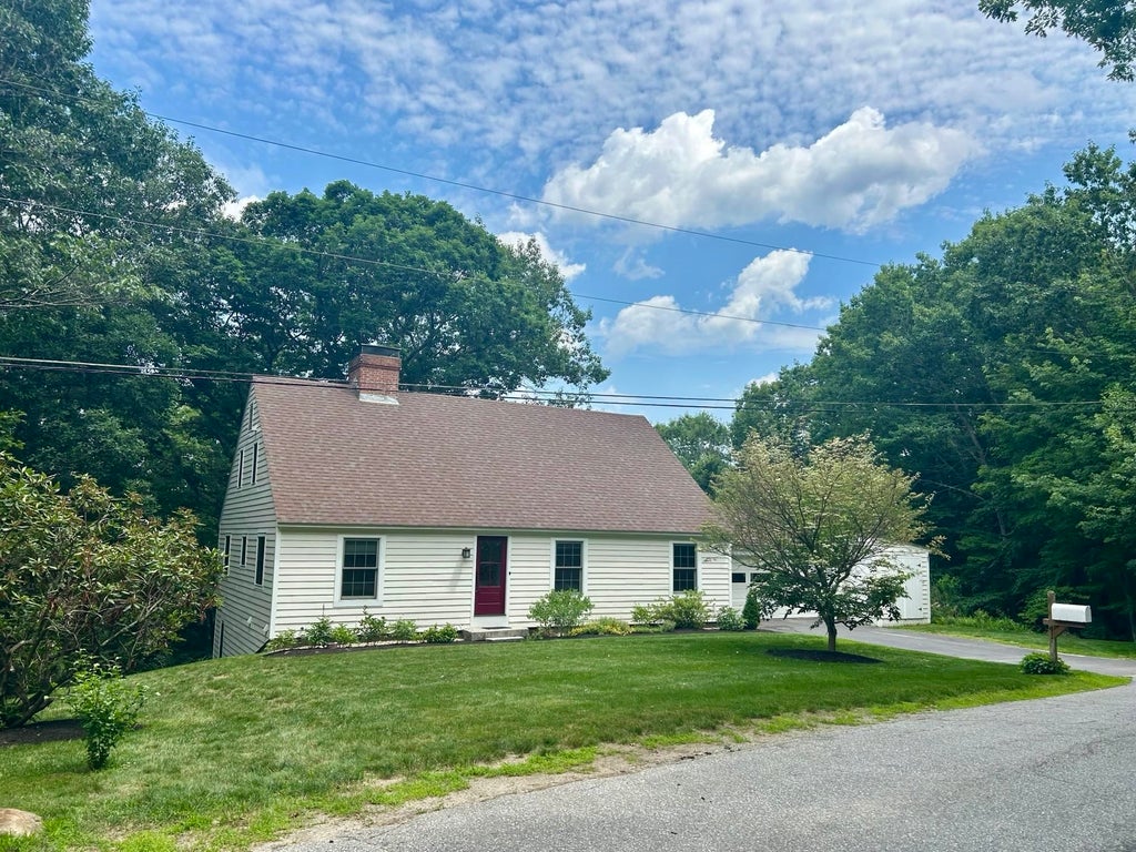 Photo of 41 Roberts Road, Hopkinton, NH 03229 (MLS # 5097554)