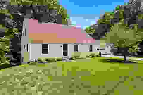 Photo of 41 Roberts Road, Hopkinton, NH 03229 (MLS # 5097554)