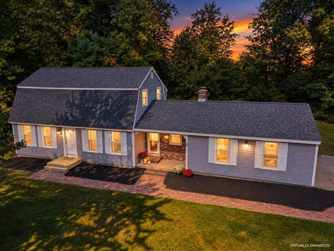 Photo of 5 Arrowhead Road, Derry, NH 03038 (MLS # 5109986)