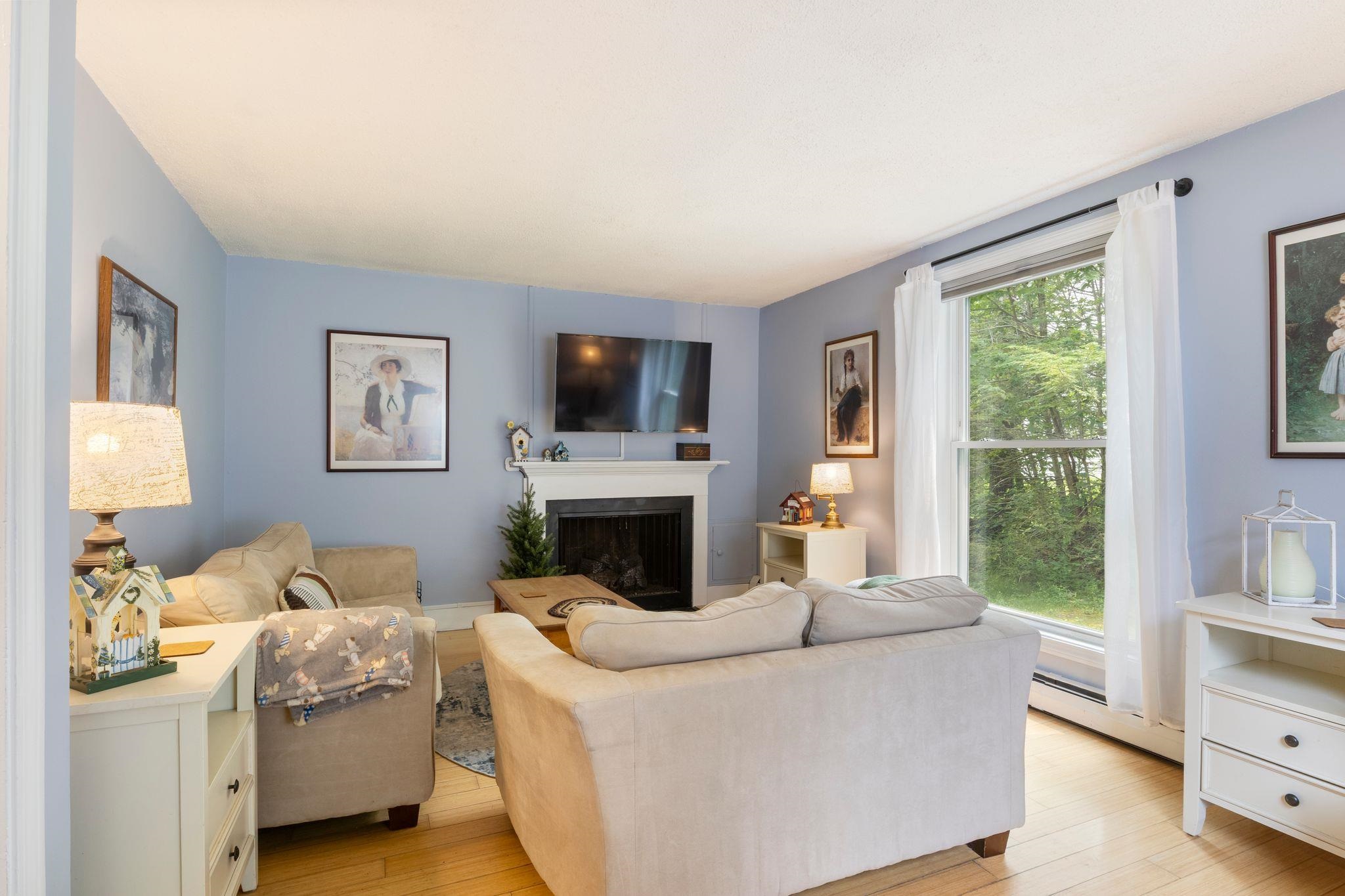 9 Hemlock Forest Drive