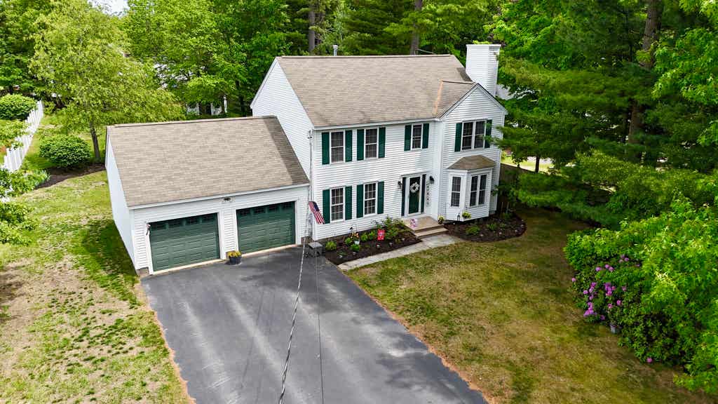 Photo of 96 Dublin Avenue, Nashua, NH 03063 (MLS # 5092641)