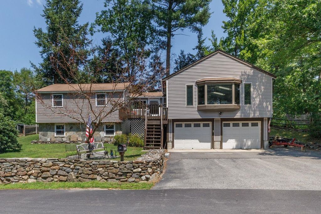 Photo of 6 John Lane, Merrimack, NH 03054 (MLS # 5100853)