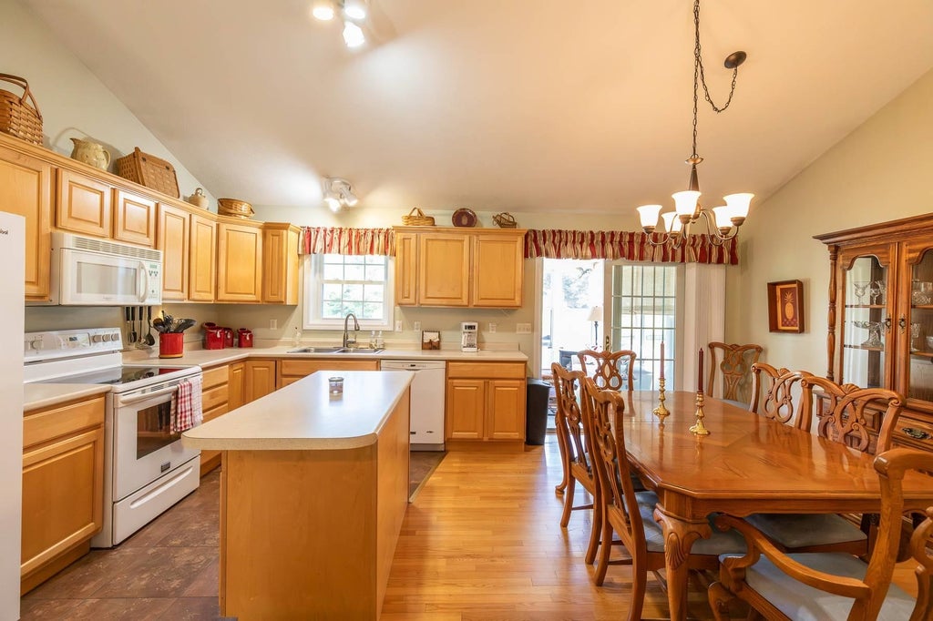 Photo of 42 South Road, Swanzey, NH 03446 (MLS # 5101086)