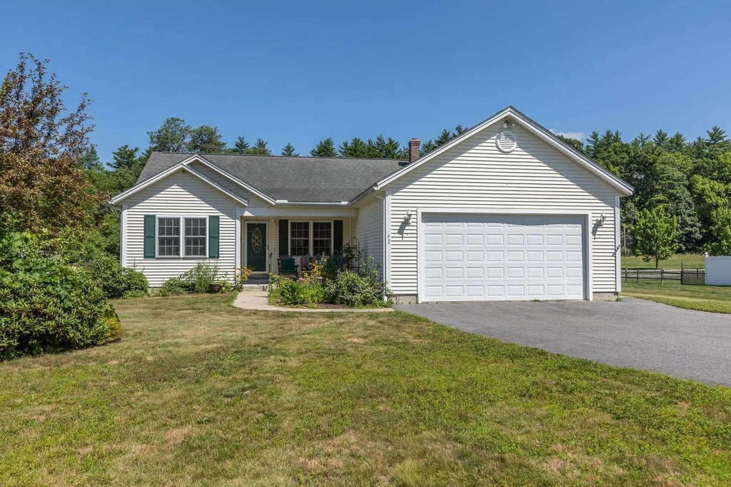 Photo of 42 South Road, Swanzey, NH 03446 (MLS # 5101086)