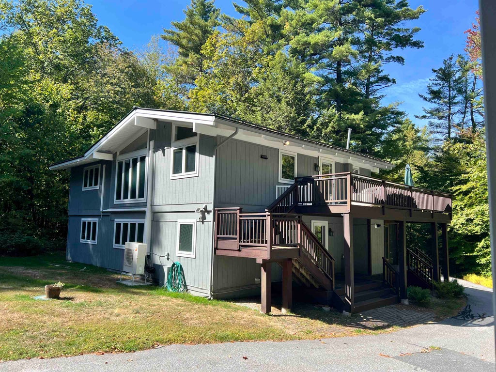 Photo of 14 Upper Bay Road, Sunapee, NH 03782 (MLS # 5112792)
