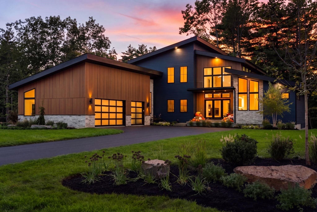Photo of 6 Whistle Hill, Salem, NH 03079 (MLS # 5111178)