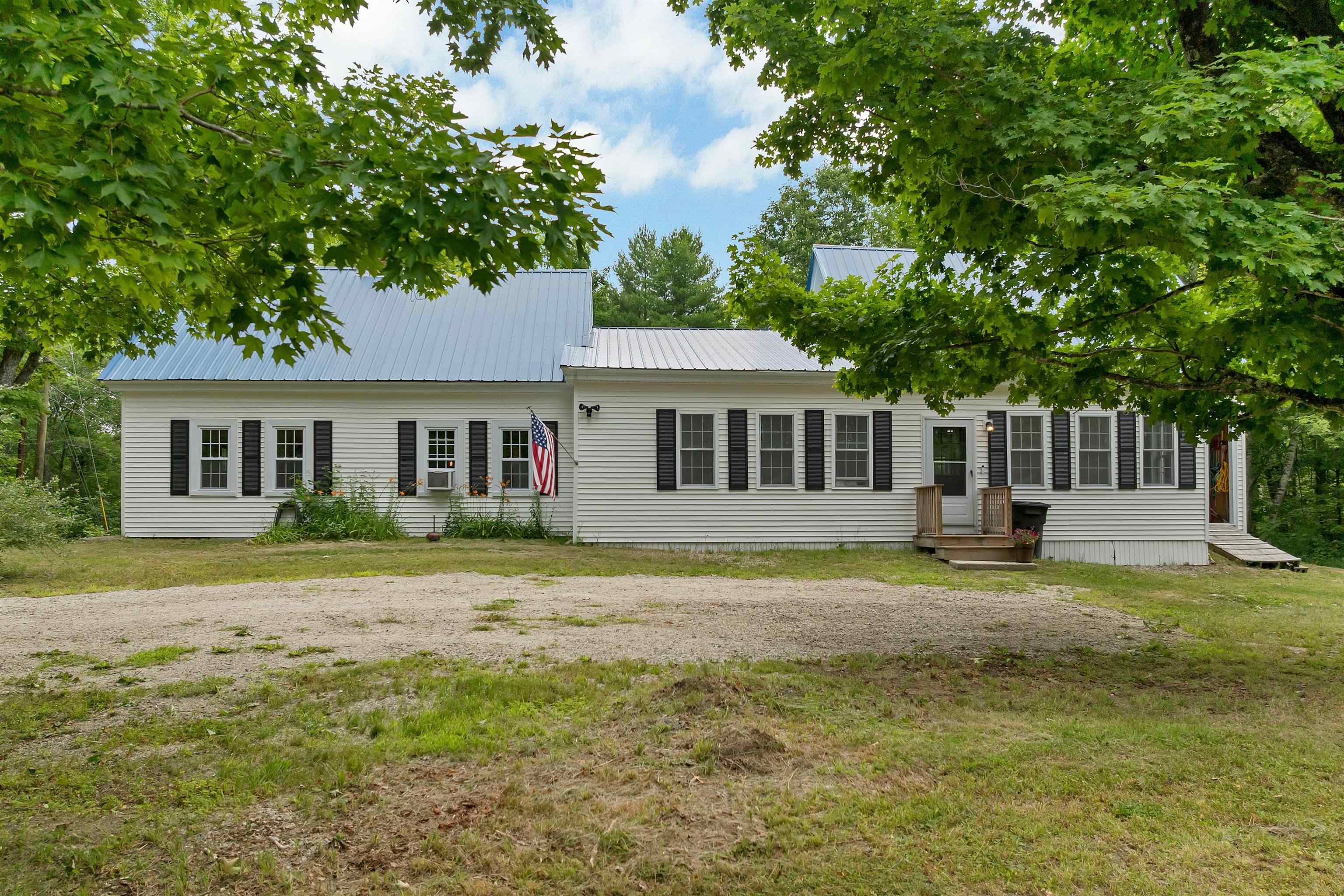 1622 Lovell Lake Road