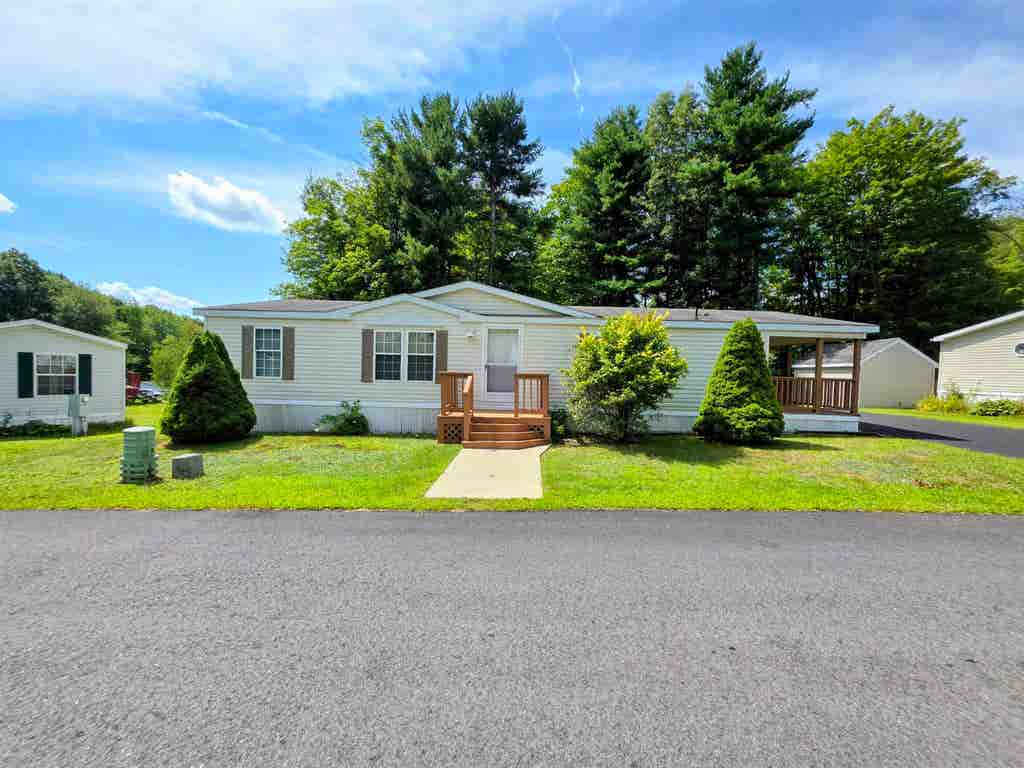 Photo of 56 Deer Run Lane #31, Northwood, NH 03261 (MLS # 5106039)