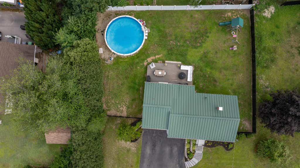Photo of 2 Hereford Drive, Nashua, NH 03062 (MLS # 5104962)