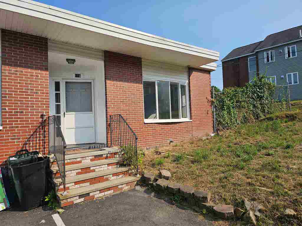 Photo of 116 High Street, Somersworth, NH 03878 (MLS # 5102237)