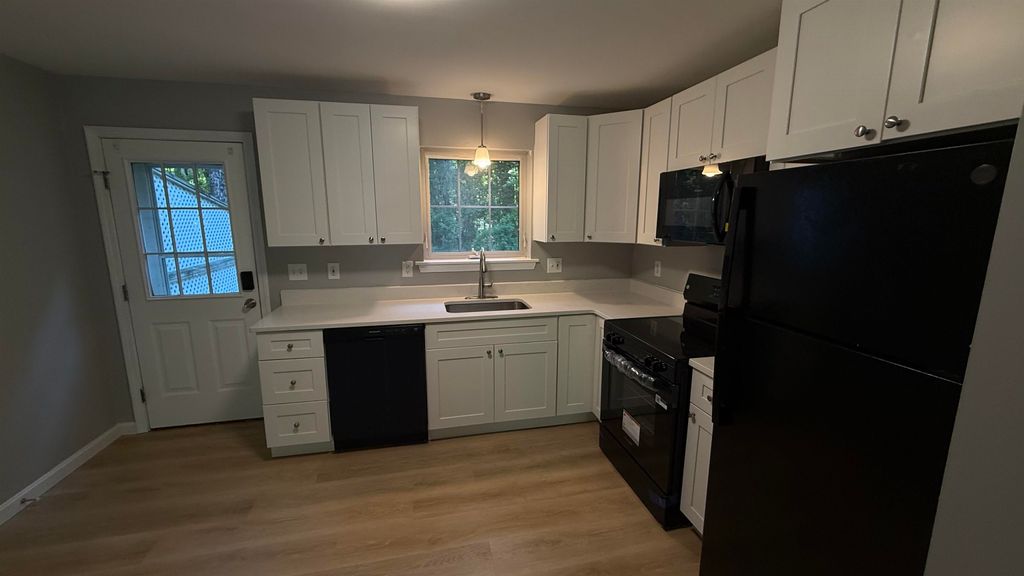 Photo of 3 Ham Road #4, Epping, NH 03042 (MLS # 5096509)