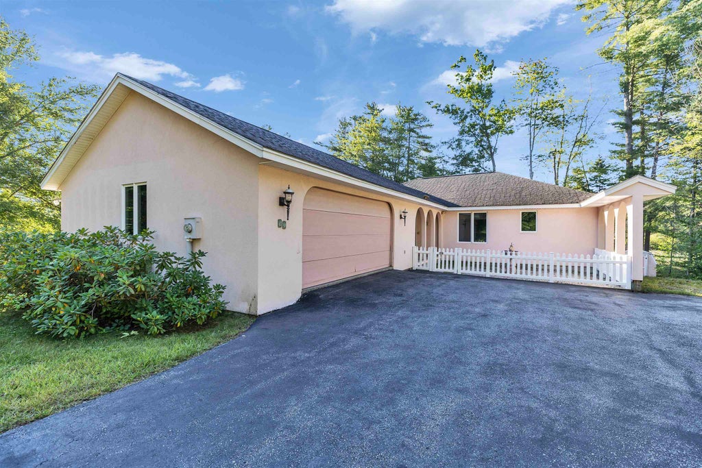 Photo of 20 Ridgecrest Road, Jaffrey, NH 03452 (MLS # 5108287)