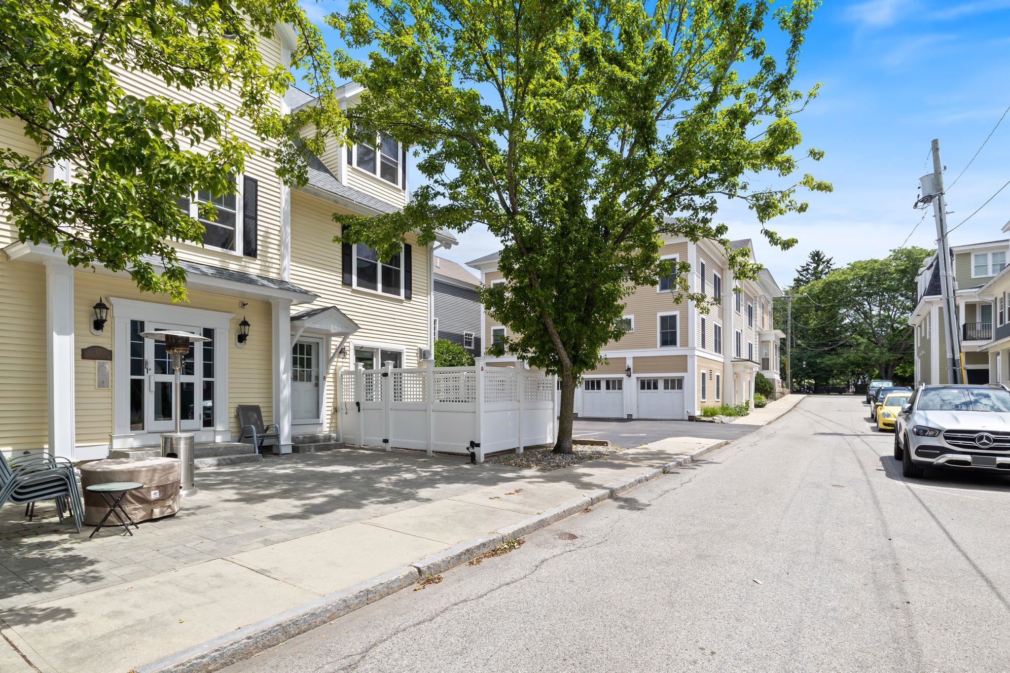 43 Cornwall Street E