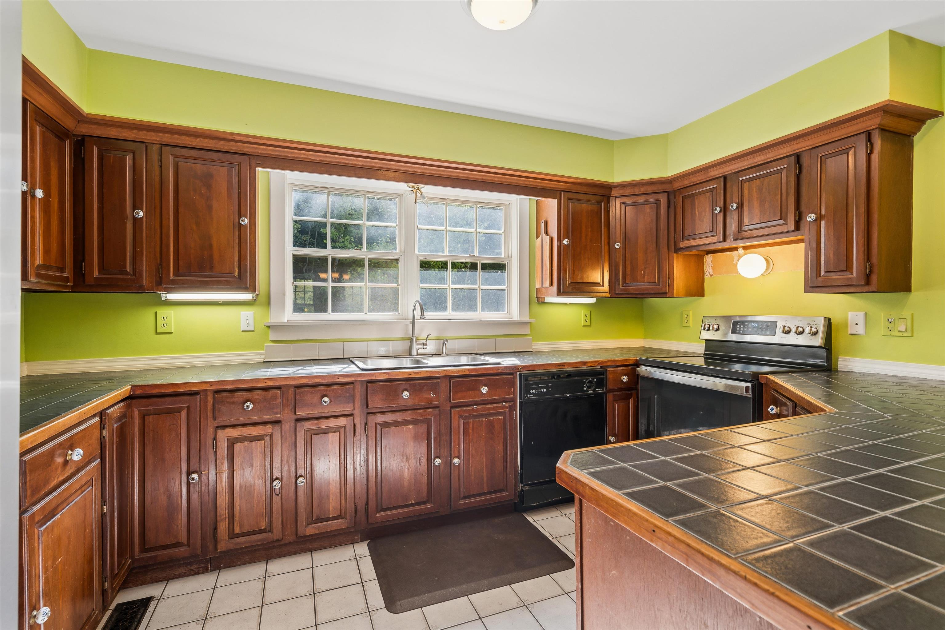 37 Potash Hill Road