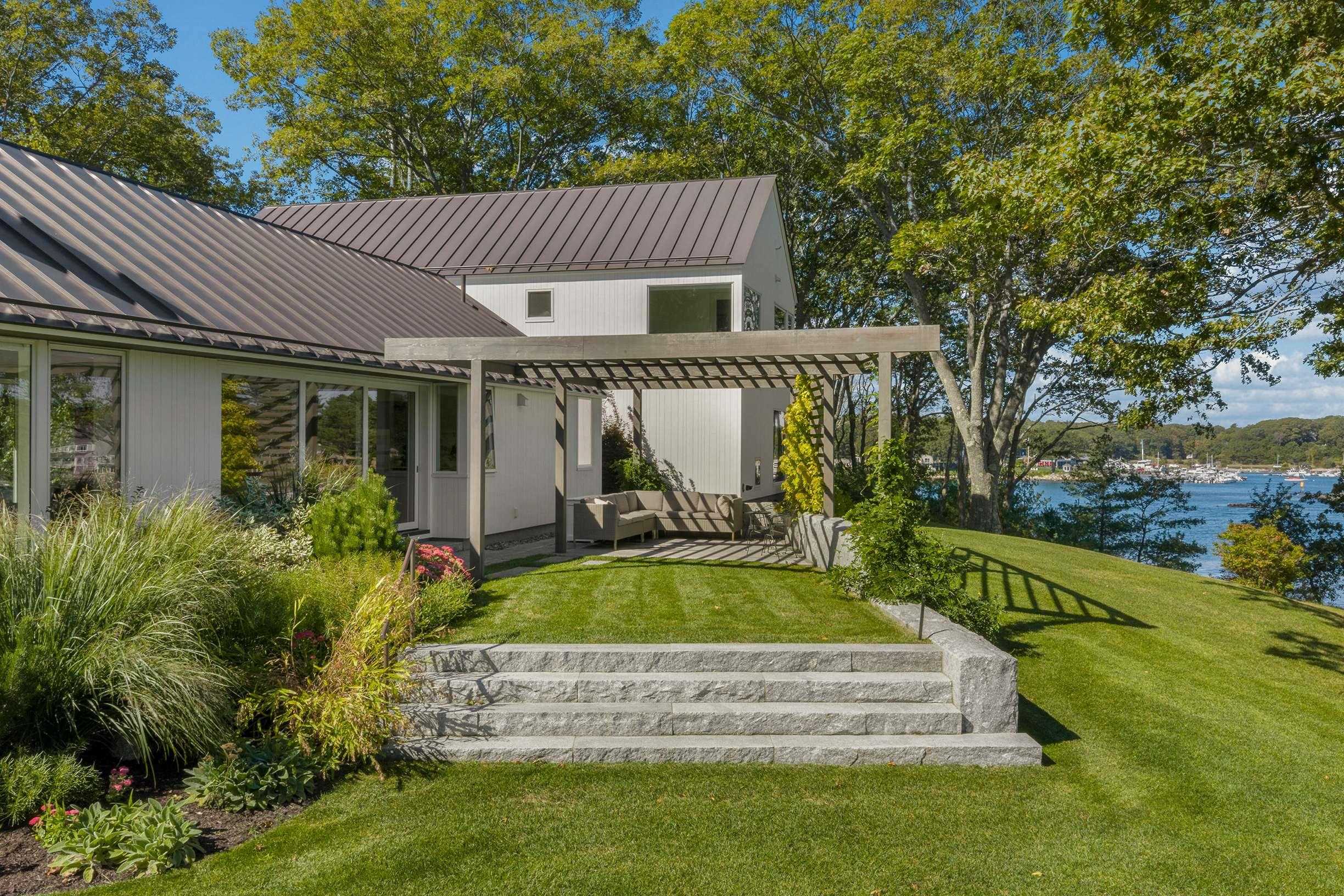 4 Ice House Point