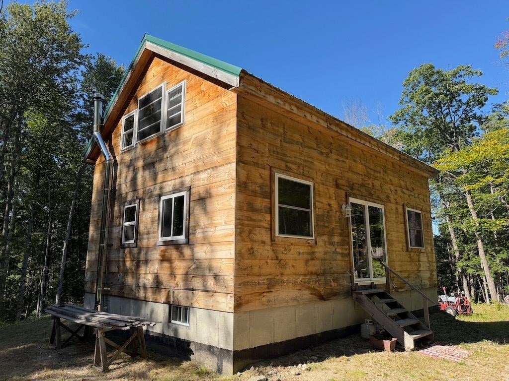 Photo of 275 Ossipee Mountain Road, Ossipee, NH 03814 (MLS # 5110090)
