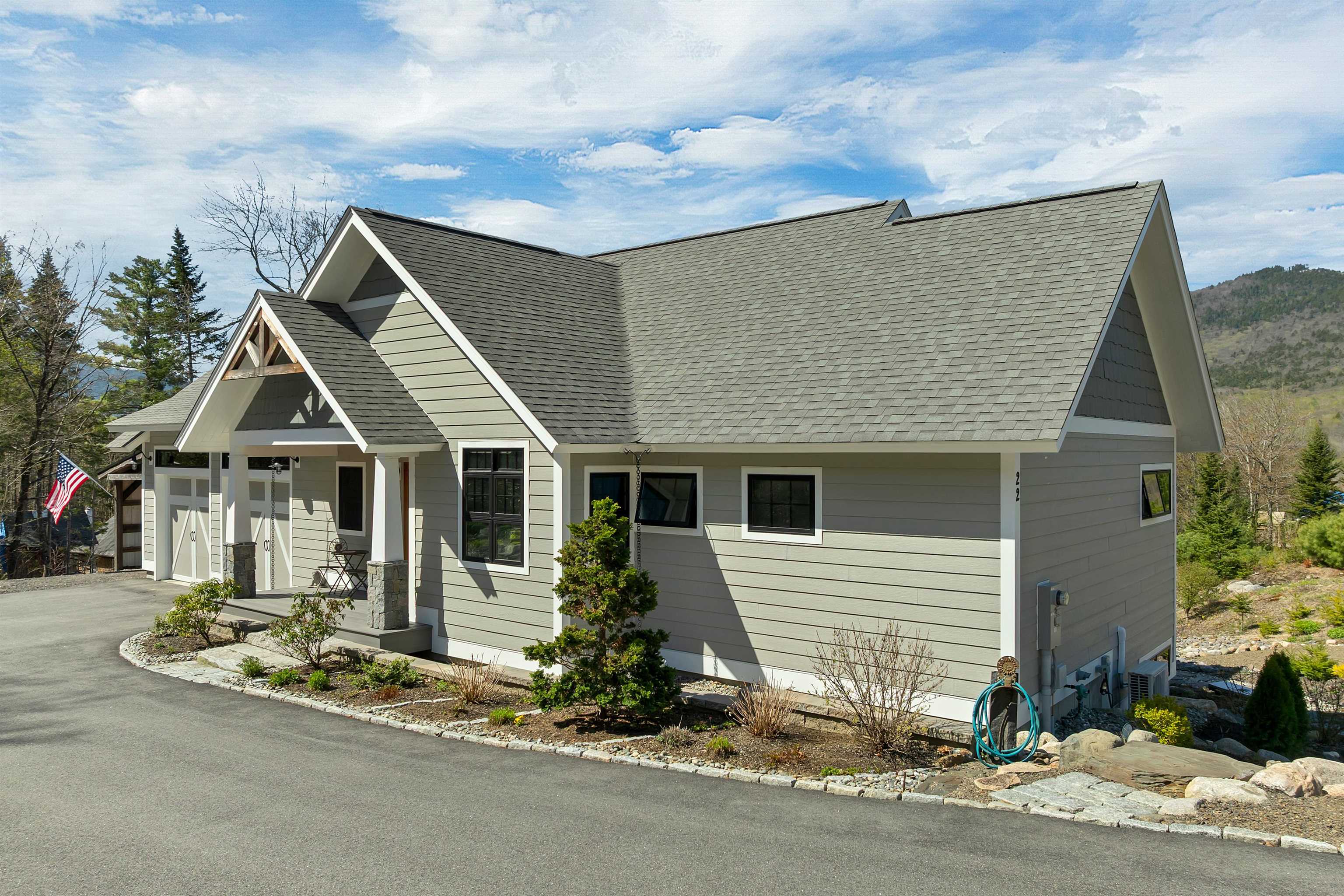 22 Cascade Ridge Road