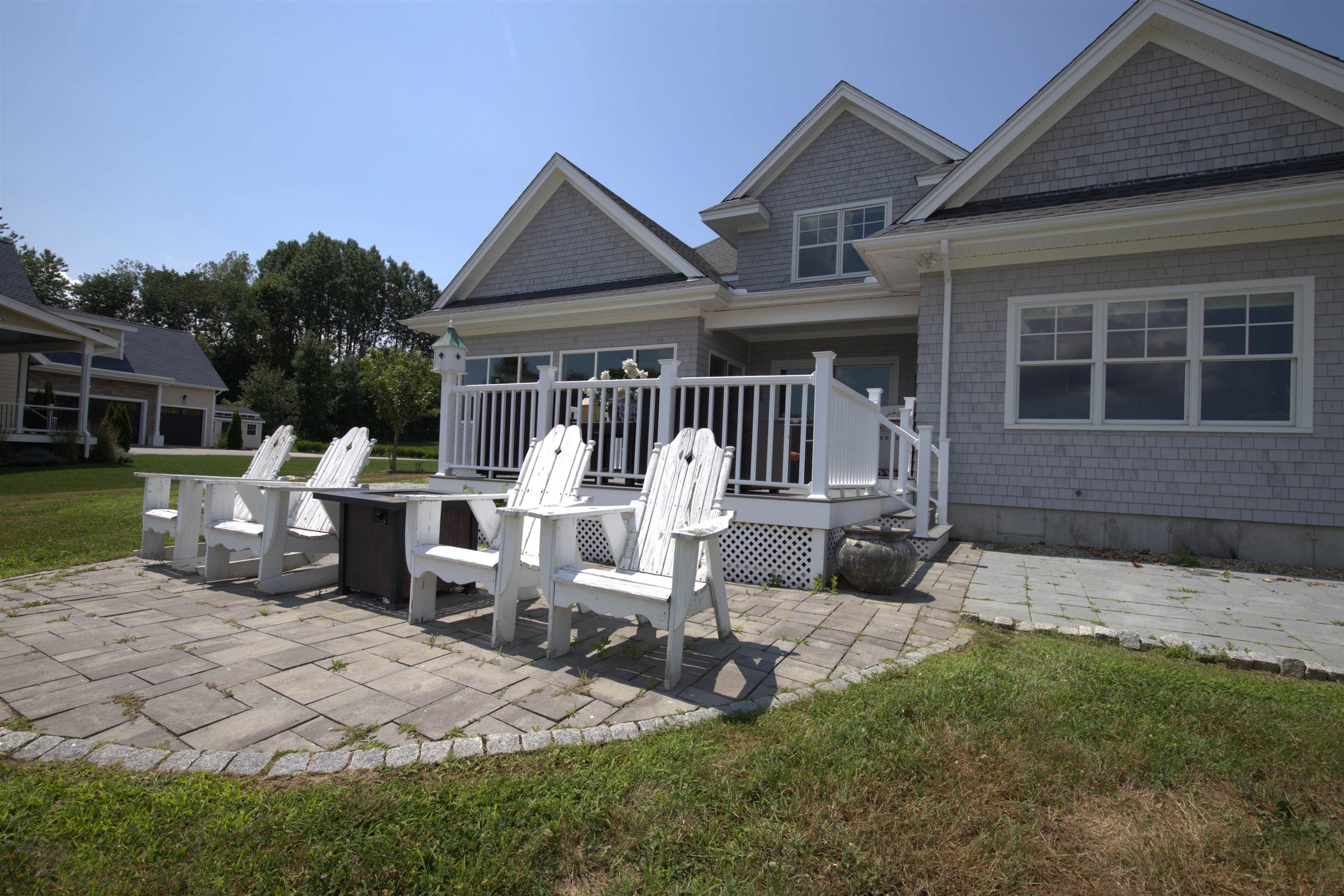 25 Fosters Drive