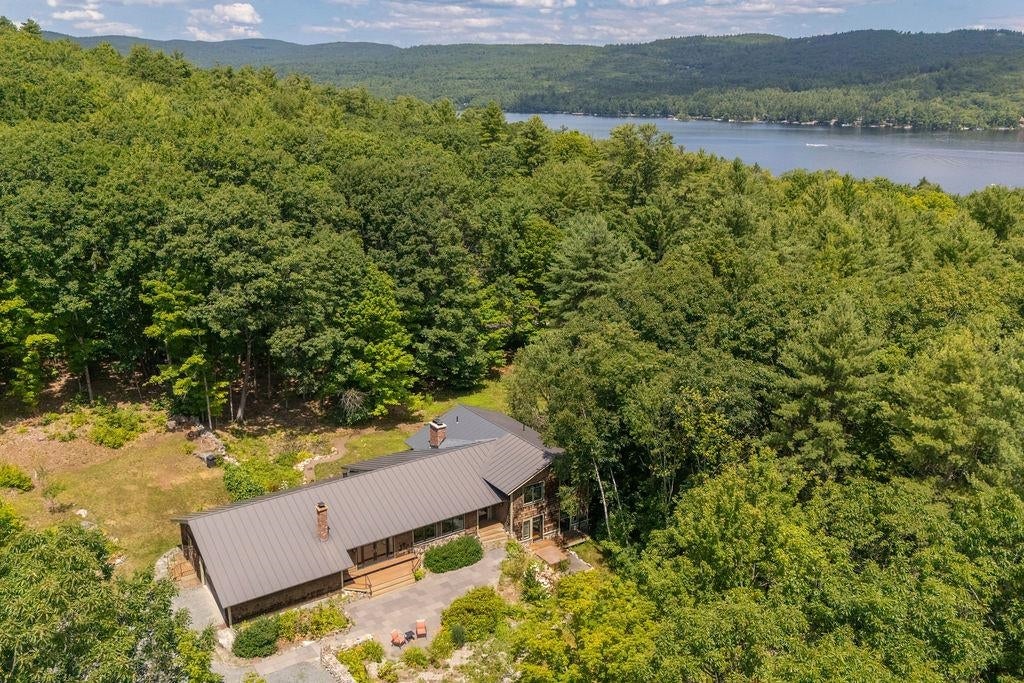 Photo of 53 Elkins Road, New London, NH 03257 (MLS # 5102383)