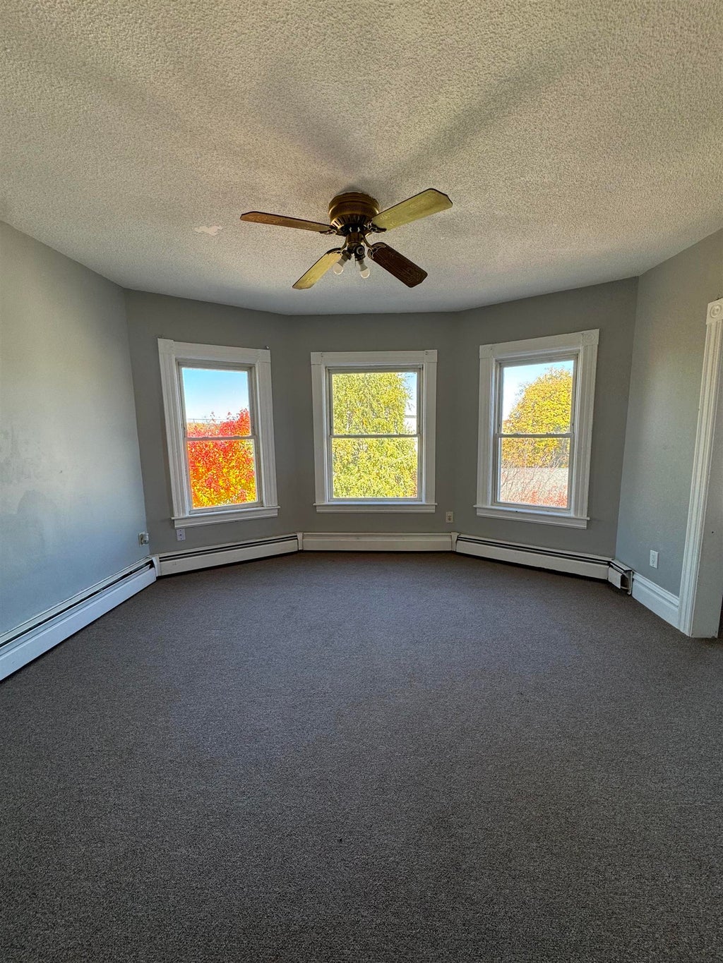 Photo of 34 Cheney Place #3F, Manchester, NH 03103 (MLS # 5115161)