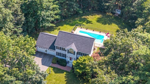 Photo of 27 Aldrich Street, Litchfield, NH 03052 (MLS # 5098962)